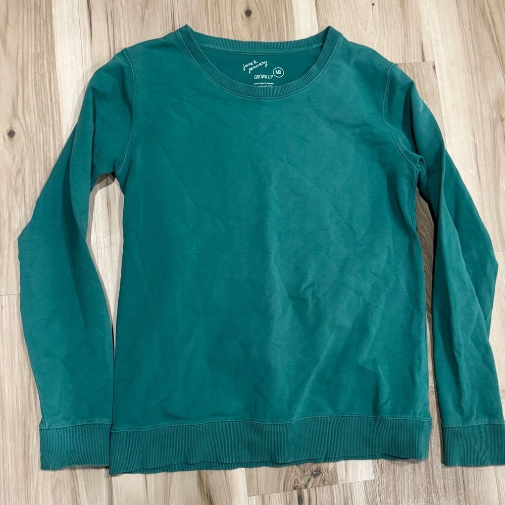 June and January Grown Up Green Crewneck Sweatshirt Women’s Medium